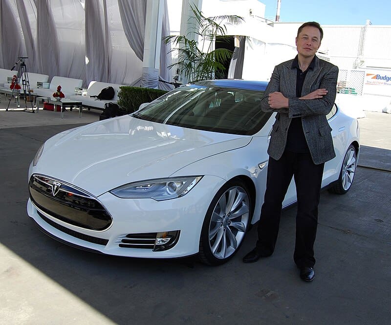 Elon Musk Endorses Pierre Poilievre Ahead of Canada Election