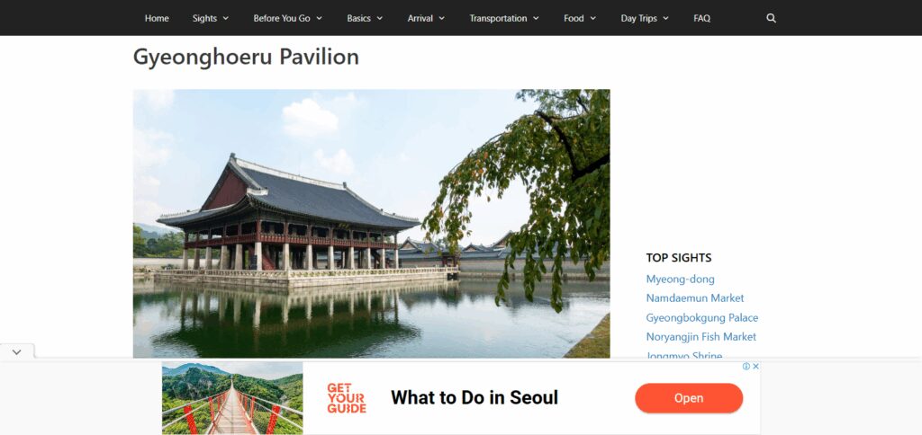 Stroll Gyeonghoeru Pavilion and Hyangwonjeong Pond