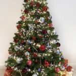 Best Way To Put lights on The Christmas Tree – Easy & Proven Tips