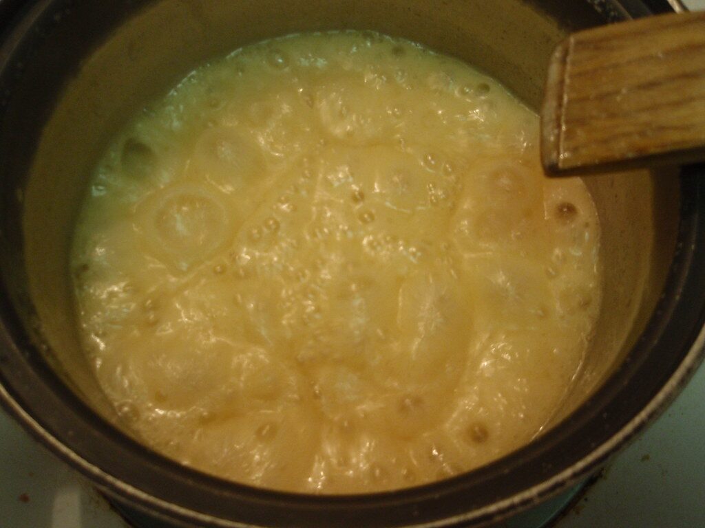 7 Best Way to Cook Corn on the Cob – Top Methods Explained 3 Boiling in a Butter & Milk Bath
