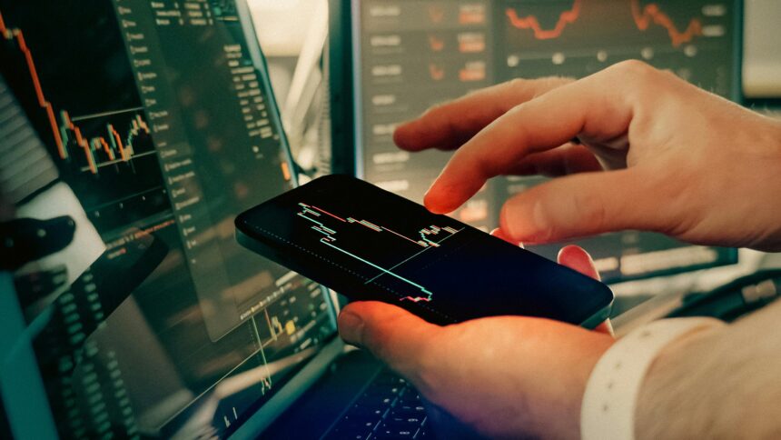 9 Best AI Copy-Trading Tools for Beginners 2025